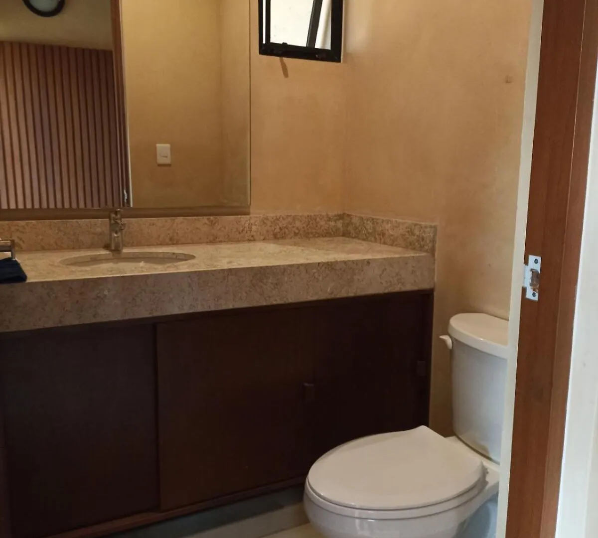 Casa De Una Planta Con Alberca Mérida Tatil Evi