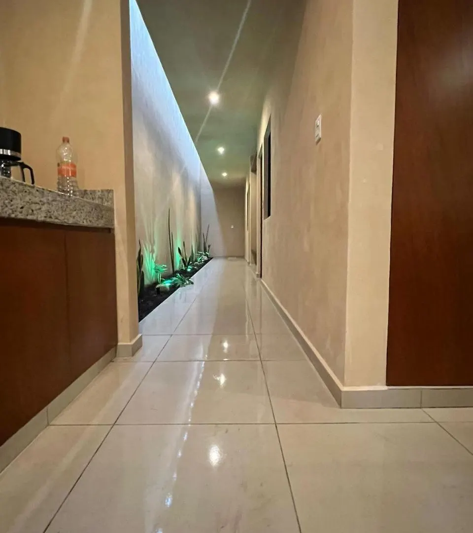 Casa De Una Planta Con Alberca Mérida